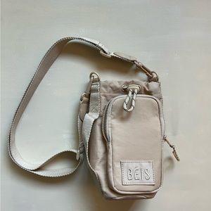 Beis water bottle sling